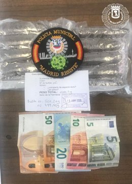 Detenido un homre con un kilo de hachís en un coche en la Avenida de la Albufera