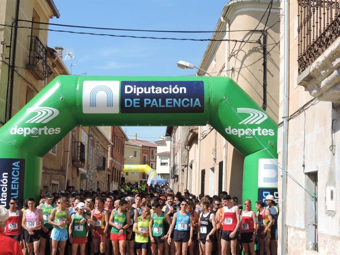Imagen de la salida de una de las carreras de Palencia legua a legua que se han suspendido por el COVID-19.