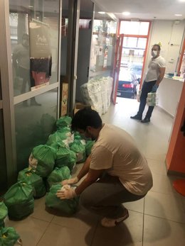 Coronavirus.-Caixabank colabora con la Fundación Secretariado Gitano con aliment