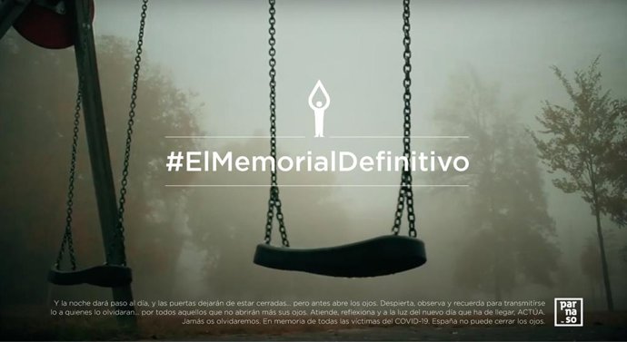 La empresa sevillana Parnaso ha puesto en marcha un vídeo en memoria de los fallecidos por el Covid 19 en el que insta a la sociedad a abrir los ojos para observar lo que está ocurriendo en esta crisis sanitaria, memorizarlo y actuar.