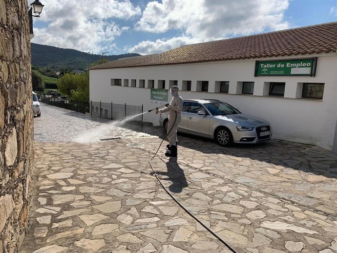 Labores de desinfección de la Infantería de Marina en la provincia de Cádiz