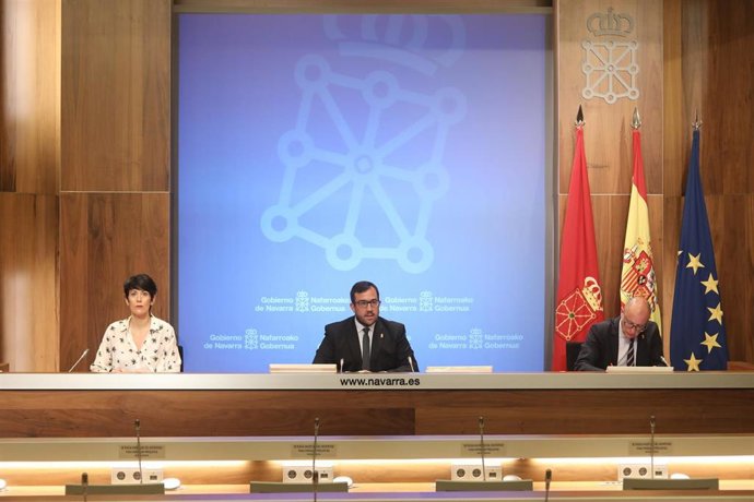 Elma Saiz, Javier Remírez y Carlos Gimeno.