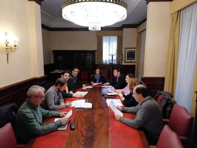 La alcaldesa de Teruel y los portavoces de los grupos municipales