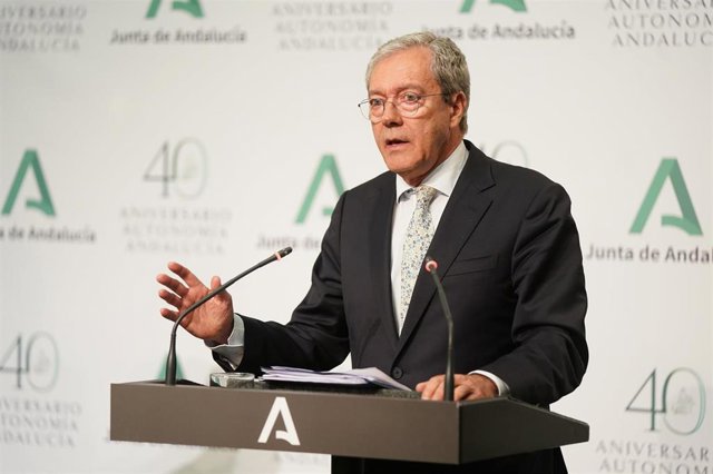 El consejero de Economía, Conocimiento, Empresas y Universidad de la Junta de Andalucía, Rogelio Velasco.