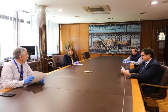 Reunión en la Autoridad Portuaria de Huelva