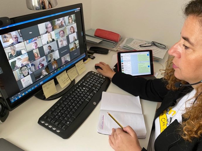 La consellera de Presidencia, Pilar Costa, durante la reunión del Consejo Rector del IbDona