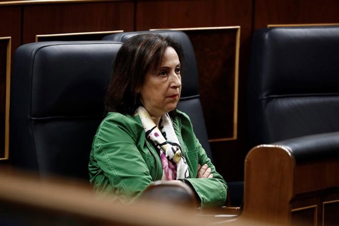 La ministra de Defensa, Margarita Robles, en el Congreso