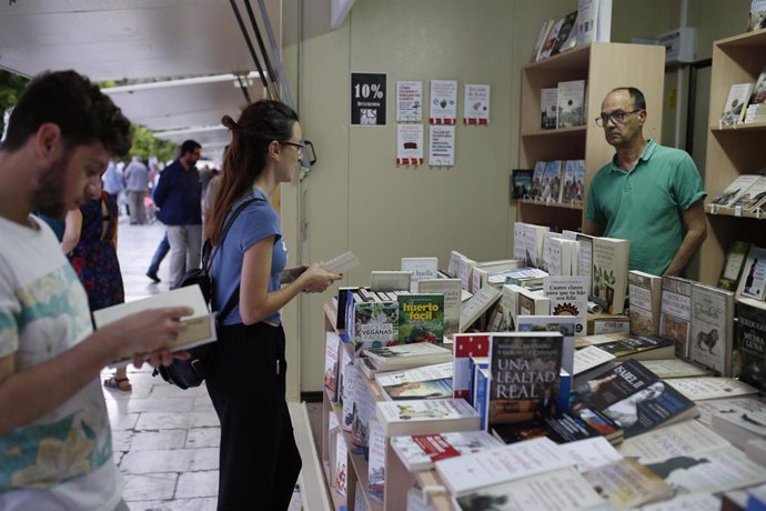 Feria del Libro 2019 en la Plaza Nueva de Sevilla.