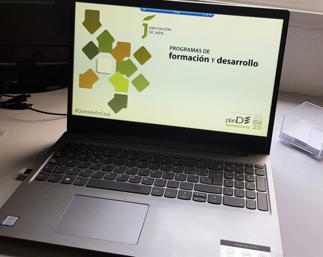 El programa incluye 25 curso dirigidos a desempleados, emprendedores y autónomos