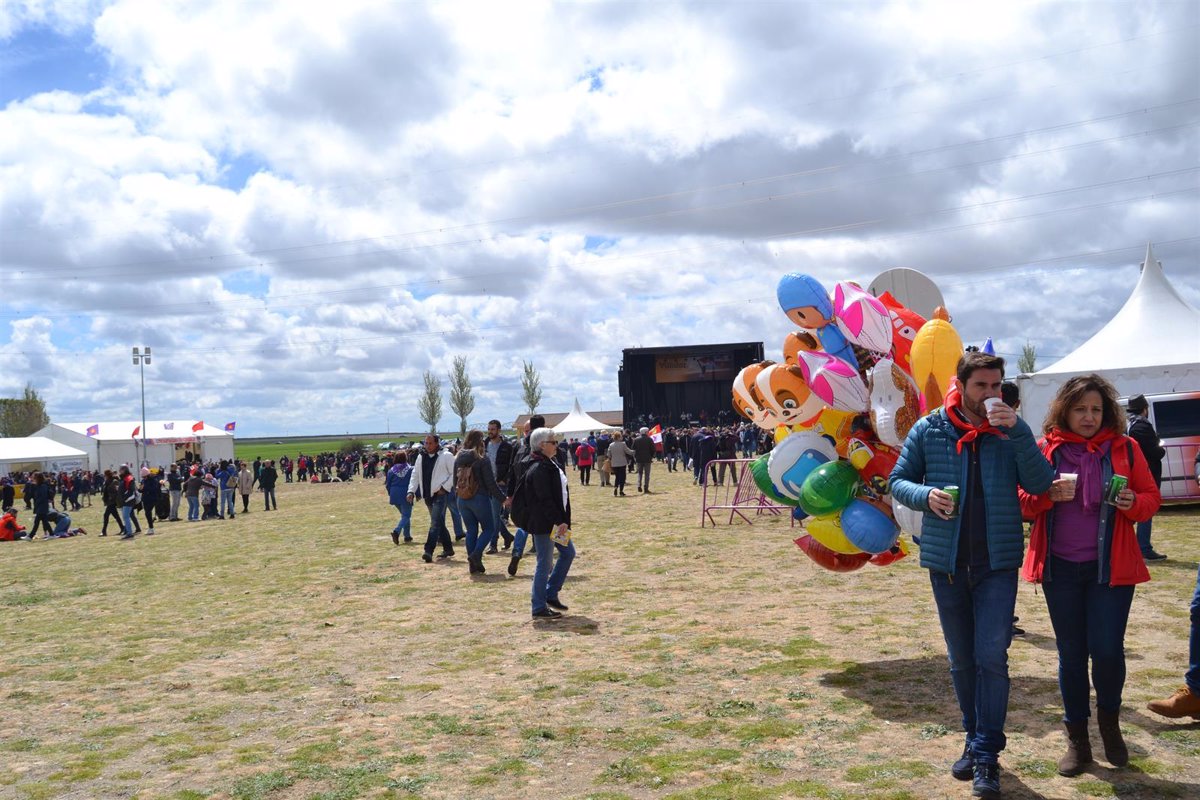 La ciudadanía se cita en las redes para celebrar la fiesta de Villalar