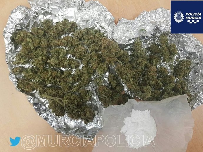 Imagen de la droga incautada al joven detenido