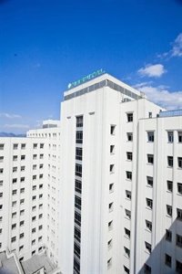 Muere por Covid-19 un médico de 57 años de Urgencias de un centro de salud de Granada, el primero en esta provincia