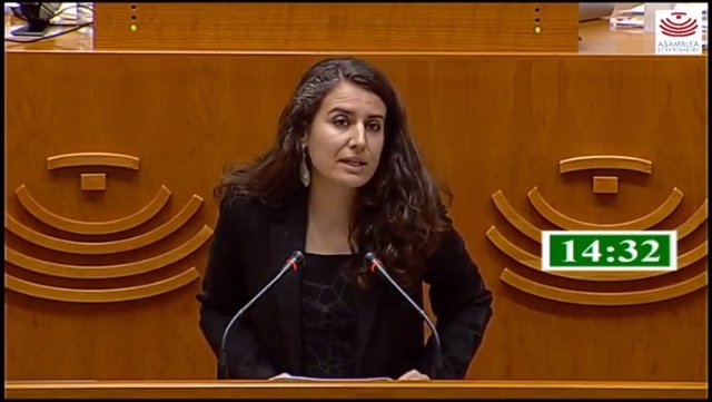 Irene de Miguel en su intervención en la Asamblea tras la comparecencia de Vara para hablar sobre el coronavirus