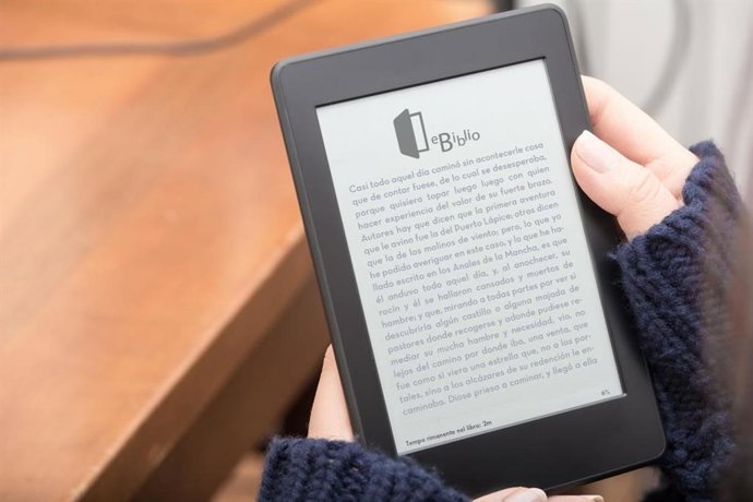 Visitas a ebiblio, libro eléctrónico.