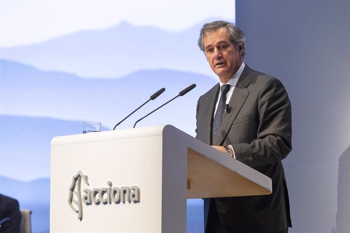 El presidente de Acciona, José Manuel Entrecanales, ante una pasada junta de accionistas del grupo