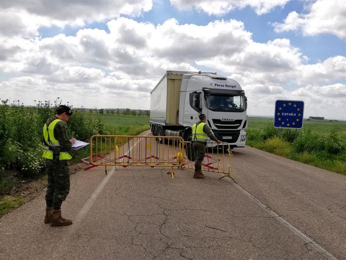 Militares de la Brigada Extremadura XI en puestos fronterizos