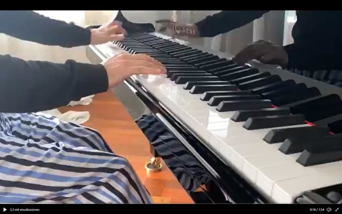 James Rhodes celebra Sant Jordi amb un vals de Chopin