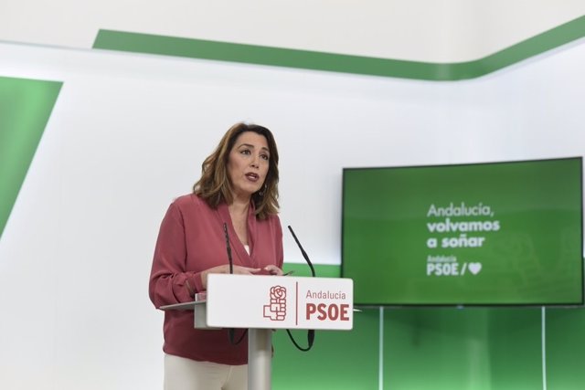 La secretaria general del PSOE-A, Susana Díaz, en rueda de prensa este jueves.