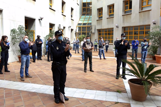 Minuto de silencio por el agente fallecido en Málaga por coronavirus