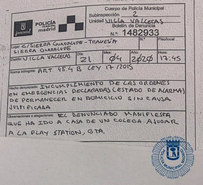 Imagen de la denuncia interpuesta por Policía Municipal de Madrid a un joven por romper la obligación de confinamiento para ir a casa de un amigo a jugar a la consola.