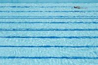 Madrid se queda este año sin Veranos de la Villa, La Paloma o San Cayetano y estudiará la apertura de piscinas