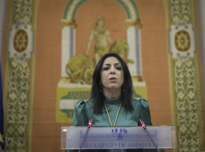 La presidenta del Parlamento de Andalucía, Marta Bosquet, al inicio de su discurso, durante los actos conmemorativos en el Parlamento Andaluz con motivo del Día de Andalucía. Sevilla (Andalucía, España) a 28 de febrero de 2020.