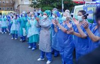 Andalucía contabiliza 2.556 profesionales afectados por Covid-19 de todas las categorías en los centros sanitarios