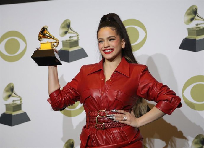 Rosalia, adora a una gran voz. ¿Quieres saber quién es?