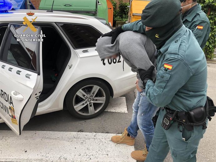 Uno de los detenidos tras seis meses de búsqueda