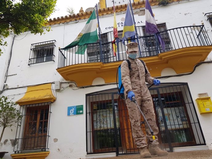 Labores de desinfección de la Infantería de Marina en la provincia de Cádiz