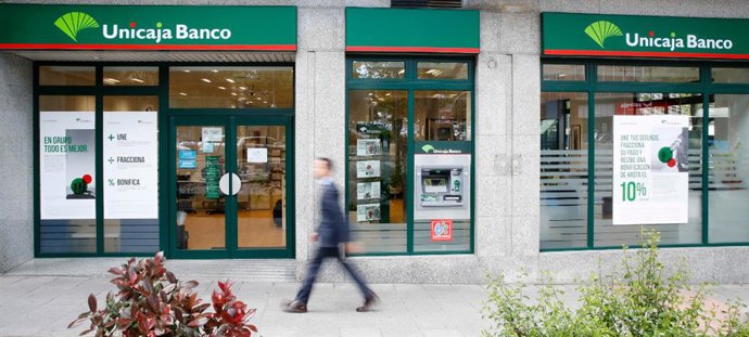 Imagen de una sucursal de Unicaja Banco. 
