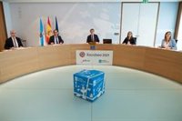 As farmacias galegas distribuirán lotes de 3 máscaras a persoas con rendas baixas