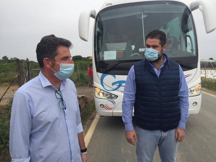 Huelva.- Coronavirus.- La Junta activa rutas de autobuses para facilitar la movi