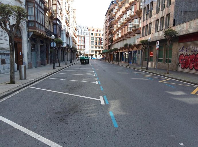 Céntrica calle bilbaína vacía