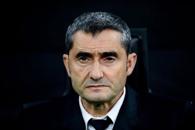 Ernesto Valverde, en su etapa como entrenador del FC Barcelona.