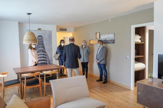 Mayores con soledad sobrevenida en Madrid podrán mudarse de forma temporal a apartamentos para ser atendidos.