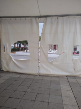 Destrozos en la carpa municipal de Castilblanco de los Arroyos en Sevilla