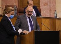 Vox ve una "mala idea" la mesa parlamentaria y urge a la Junta a reactivar la comisión sobre el pacto presupuestario