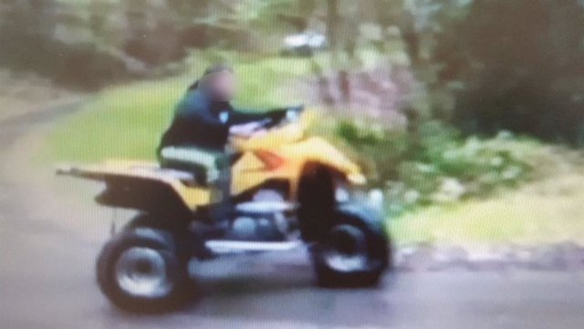 Investigado un vecino de A Estrada tras difundir un video en el que conduce un quad de forma temeraria durante el estado de alarma.