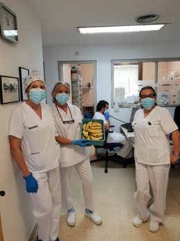 Plátano de Canarias distribuido de forma gratuita, con apoyo de Ausolan, en hospitales, centros de mayores y servicios de ayuda a domicilio en ocho comunidades autónomas