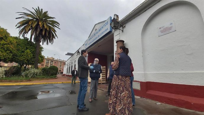 Visita del alcalde al Banco de Alimentos, en una imagen de archivo.