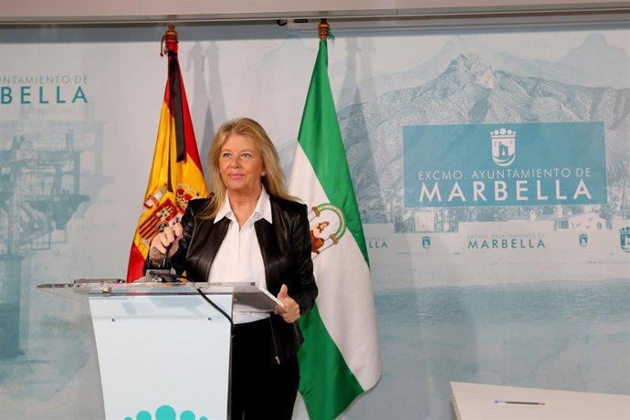 La alcaldesa de Marbella, Ángeles Muñoz, en una rueda de prensa