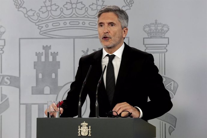 El ministro del Interior, Fernando Grande-Marlaska, durante una rueda de prensa para explicar las últimas medidas frente al coronavirus, en Madrid (España) a 27 de abril de 2020.