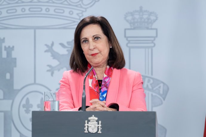 La ministra de Defensa, Margarita Robles, durante una rueda de prensa en relación al coronavirus, en Moncloa, en Madrid (España) a 5 de abril de 2020.