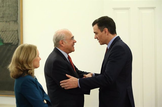 Pedro Sánchez y Ángel Gurría (OCDE) en una reciente reunión para hablar del impacto del coronavirus en la economía