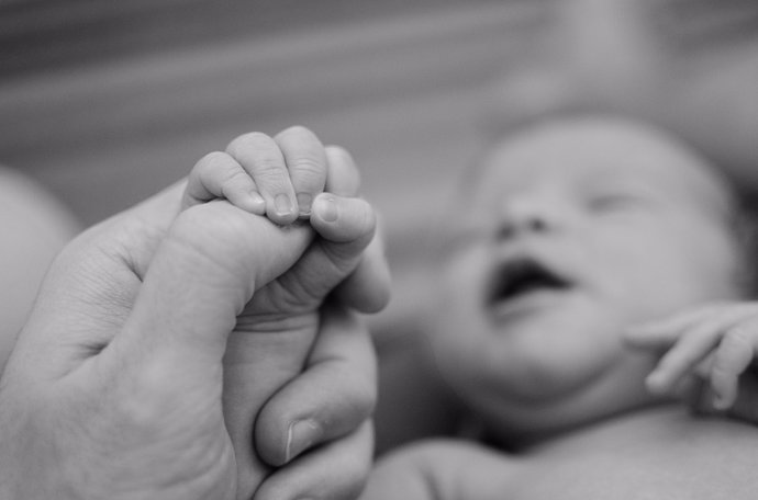 Nueva explicación de los orígenes de la paternidad humana