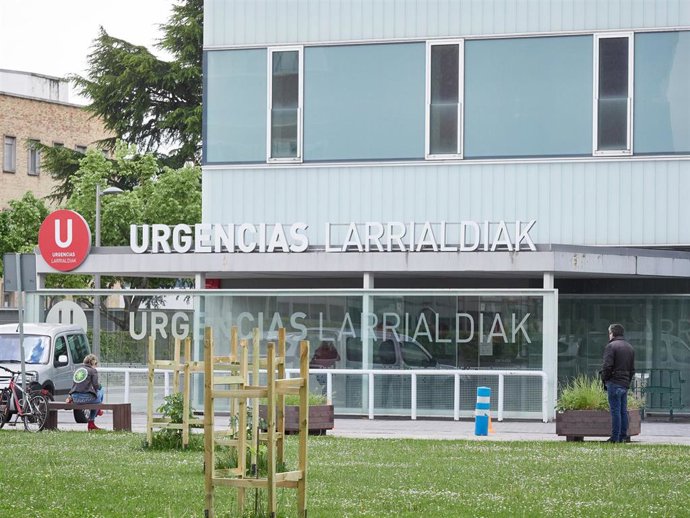 Acceso del Servicio de Urgencias del Complejo Hospitalario de Navarra durante el Estado de Alarma ocasionado por la Pandemia Covid-19 en Pamplona, Navarra, España, a 27 de abril de 2020.