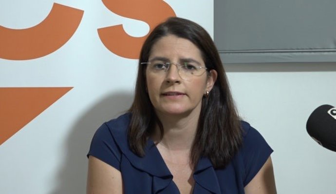 La portavoz del grupo municipal de Ciudadanos (Cs) en el Ayuntamiento de Baeza, María Dolores Galiano.