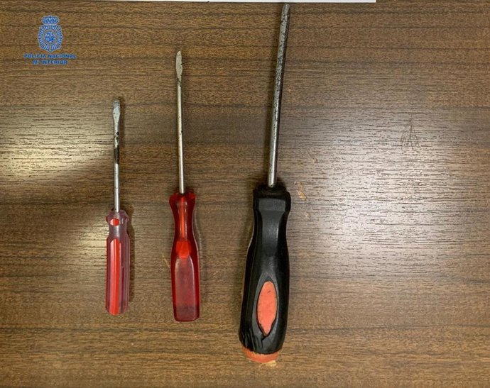 Herramientas incautadas a los arrestados en Palma.