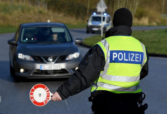 Control policial en la fronter de Alemania